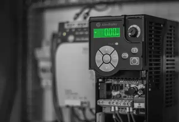 Contoh prinsip kerja PLC